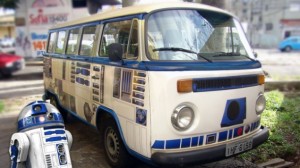 r2-d2-vw-bus-featured-590x330