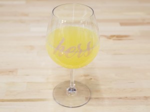 to Mimosas, Frosted Glass adds a touch of class and distinction to the bar at your upcoming wedding!